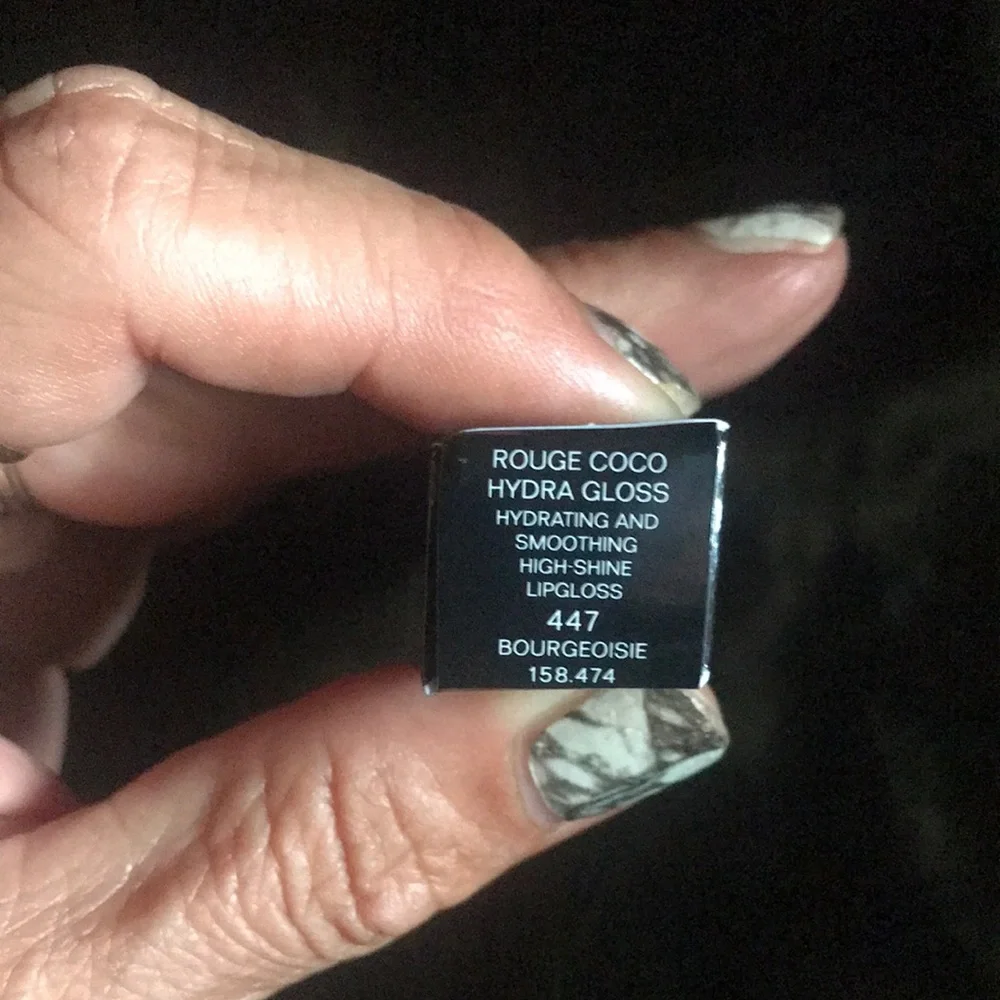 CHANEL Rouge Coco Hydra Gloss 447 Bourgeoise